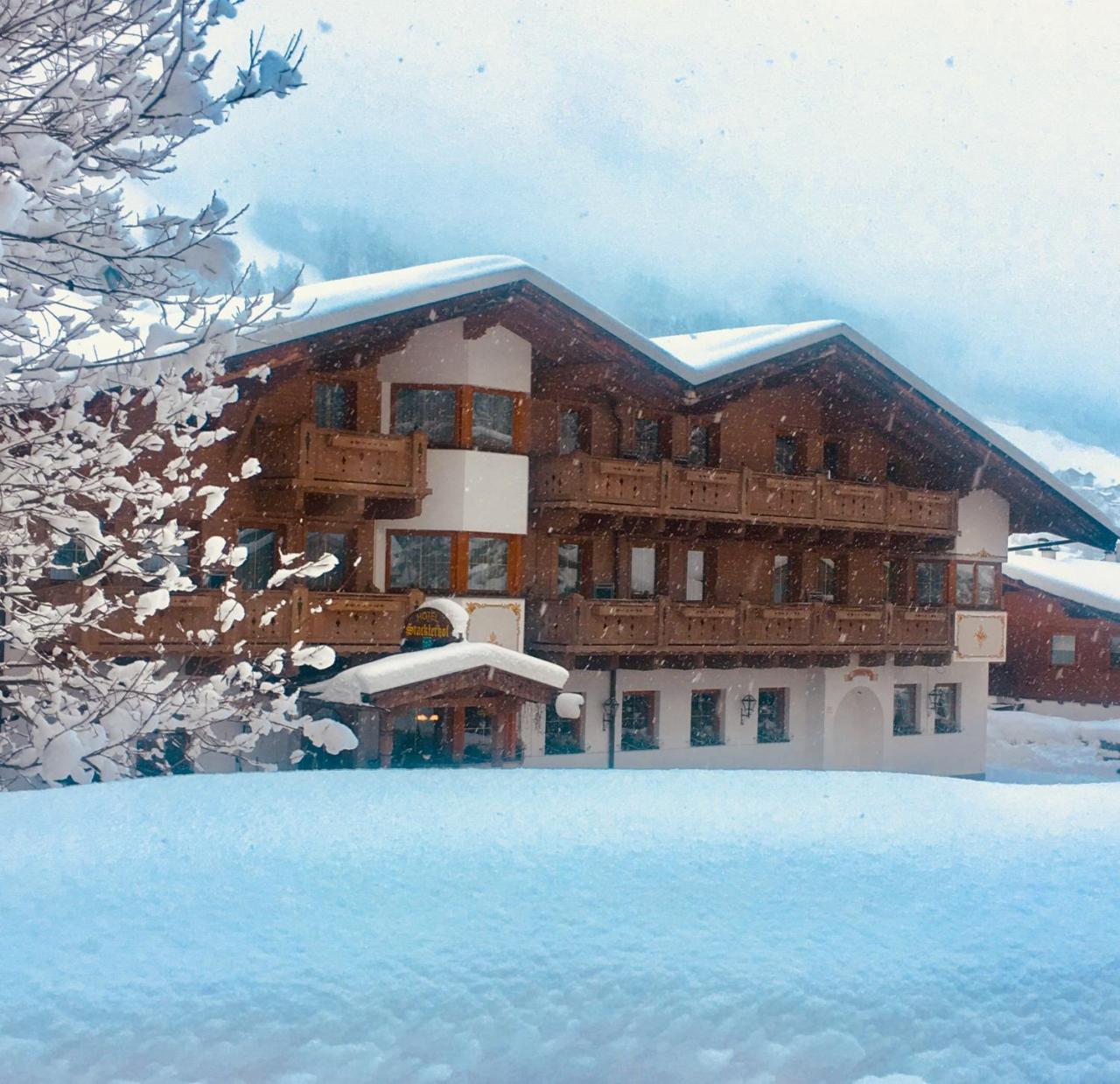 Stacklerhof Hotel Neustift im Stubaital Exterior photo